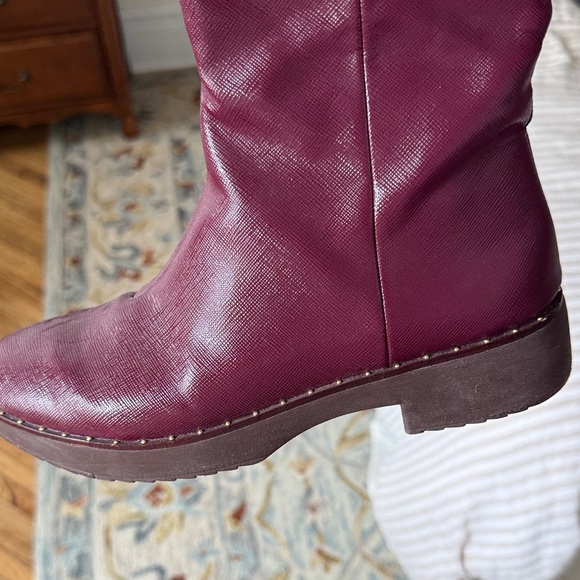 Burgundy leather boots - Picture 3 of 5